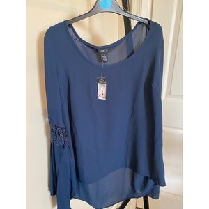 Rue21 Flared, Long Sleeve Blouse. M.